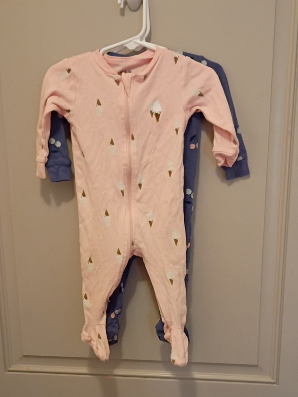 Pekkle 2 Pack Onesies Girl's Size 6M